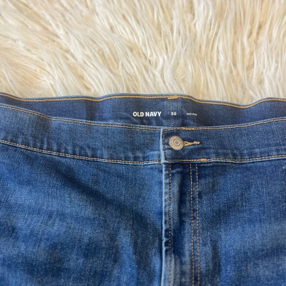 New🌿Mid Rise Wow Jean Shorts - Picture 4 of 5